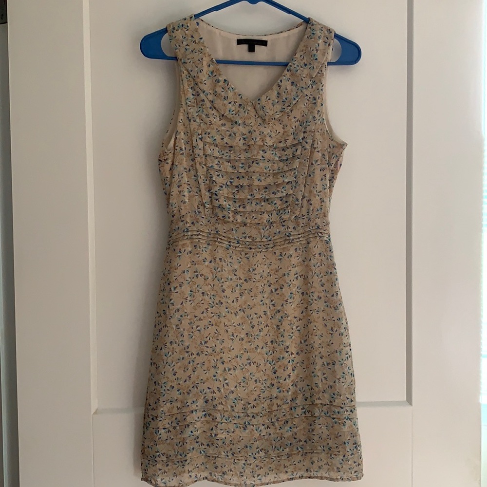 Dress with floral pattern